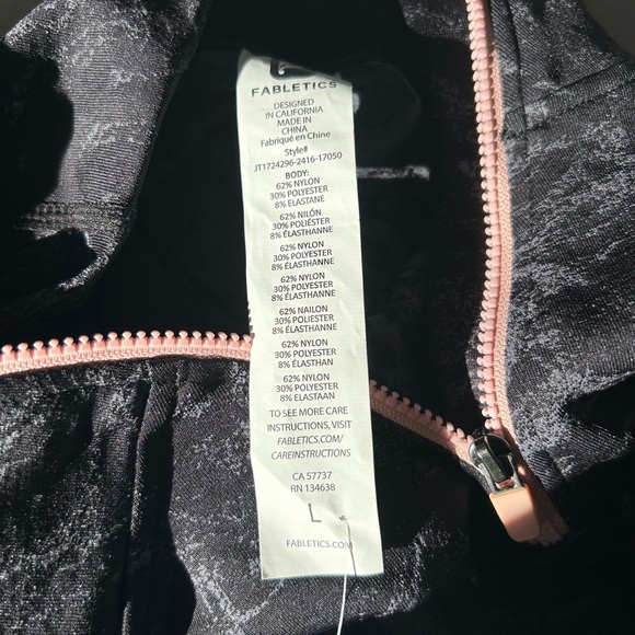 NEW Fabletics Amelia pullover - Picture 10 of 11